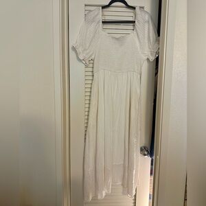 White Maternity Dress or Non-Maternity with Puff Sleeves🤍🤍